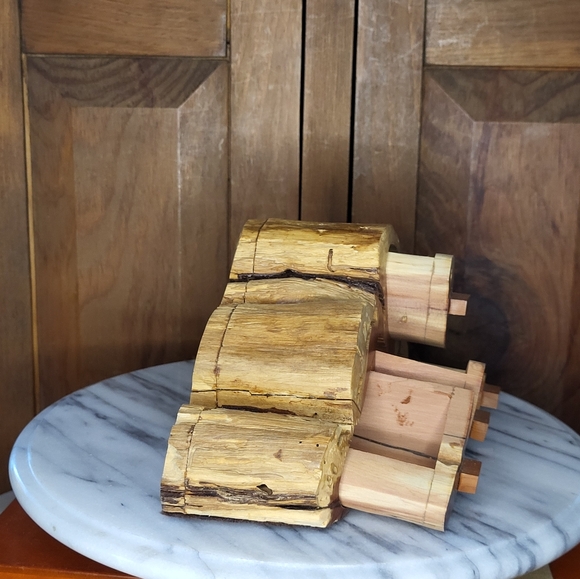 Wood Carved Jewely Holder - Picture 13 of 15